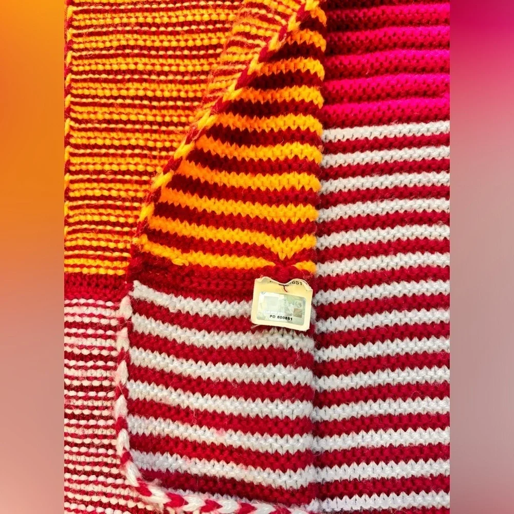 The North Face multicoloured knit infinity scarf - Picture 7 of 9